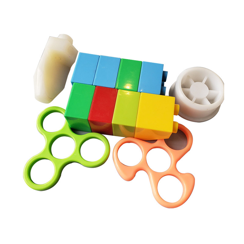 Toy injection molding supplier